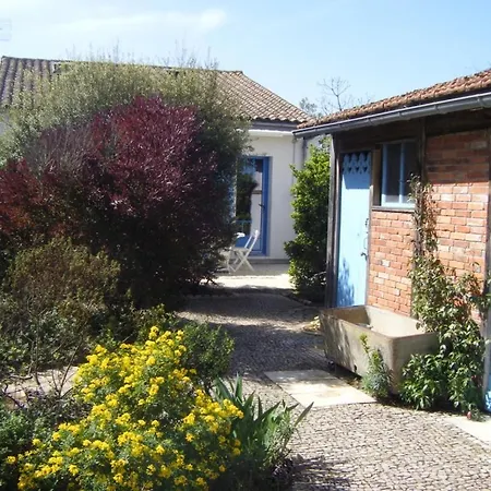 Holiday home Henriette, De Charme Entre Et Marche *