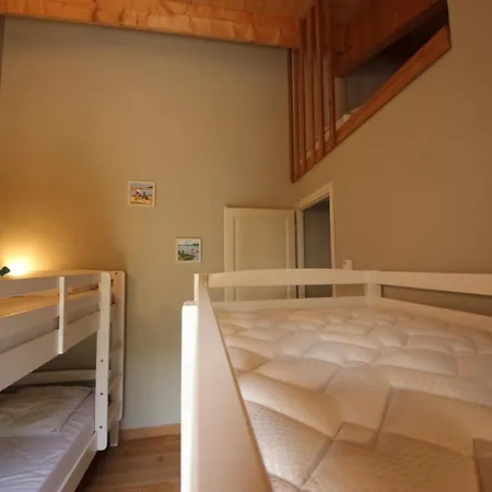 Henriette, De Charme Entre Et Marche Holiday home La Bree-les-Bains